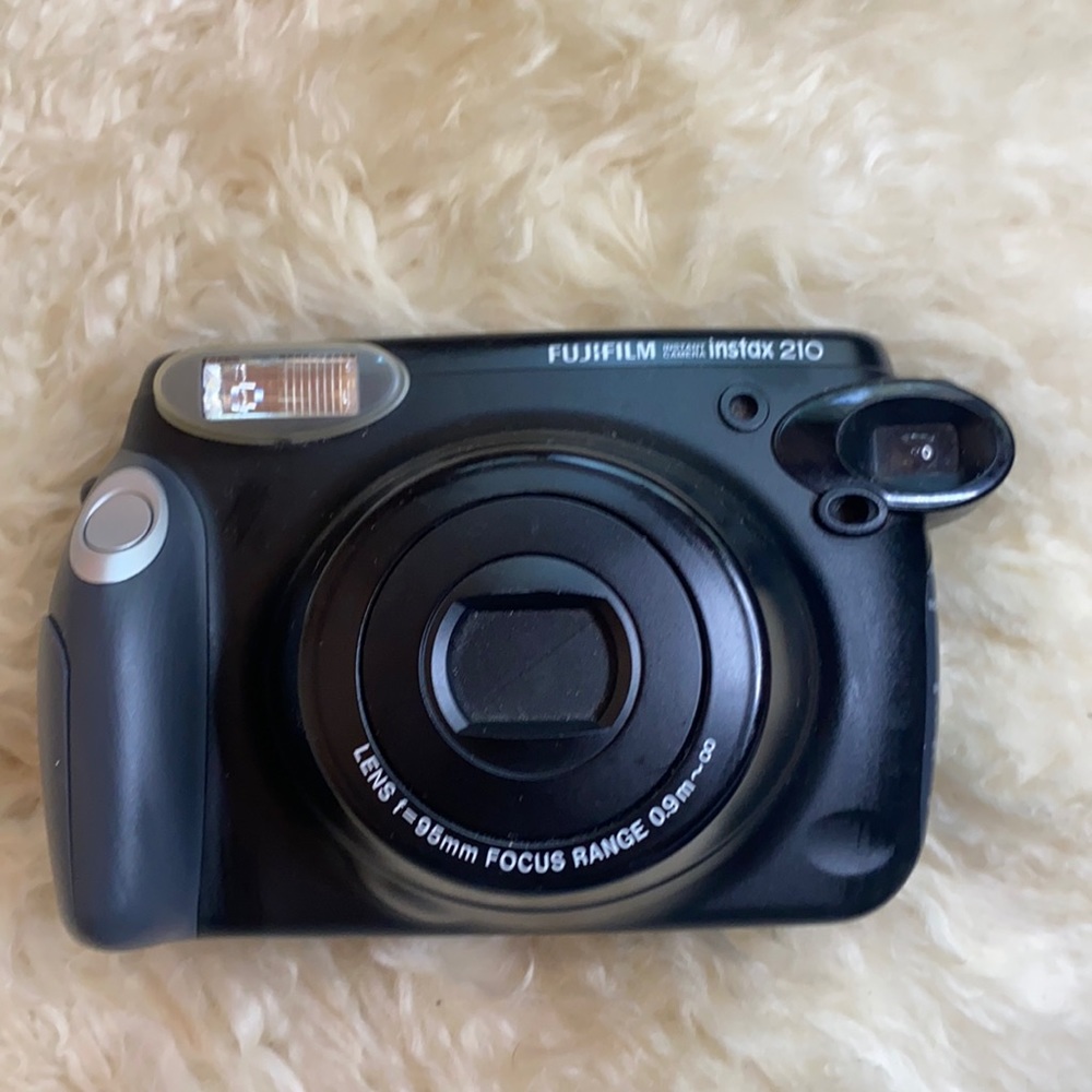 Fujifilm instax 210 make an offer